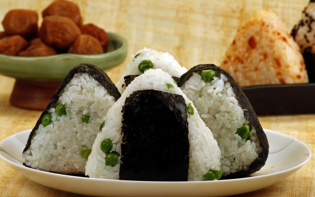 onigiri-cita-rasa-tradisi-jepang-dalam-setiap 