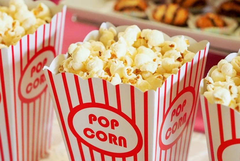 popcorn-risiko-konsumsi-camilan-populer